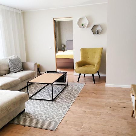 Karjamaa Apartment - Garden, Free Parking, Air Conditioning Pärnu Exterior photo